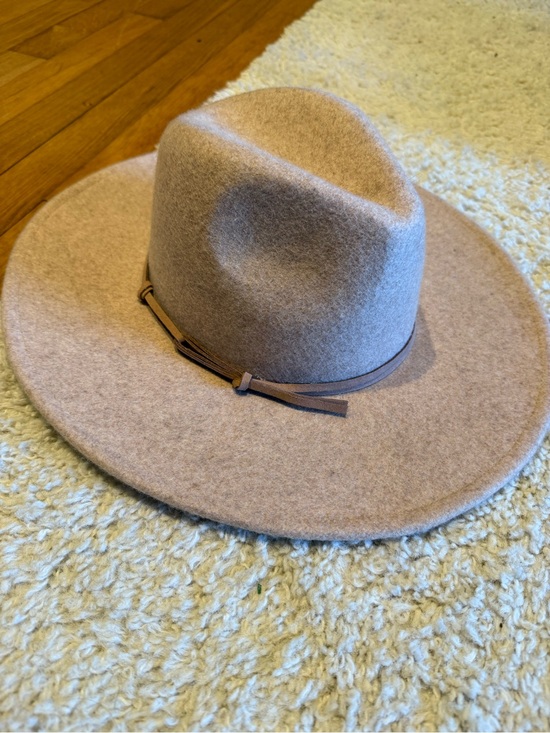 Universal Thread Accessories - Universal Thread Brown Felt Fedora Hat with Slim Band